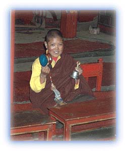 Young ani (nun) from the Shugseb nunnery. Credit: W. Spiegelman